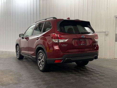 Used 2021 Subaru Forester Premium image 3