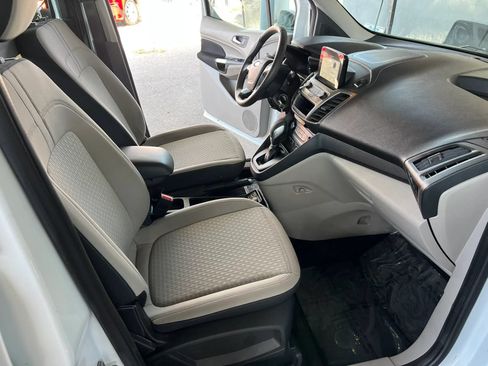 Used 2020 Ford Transit Connect XLT FWD image 12