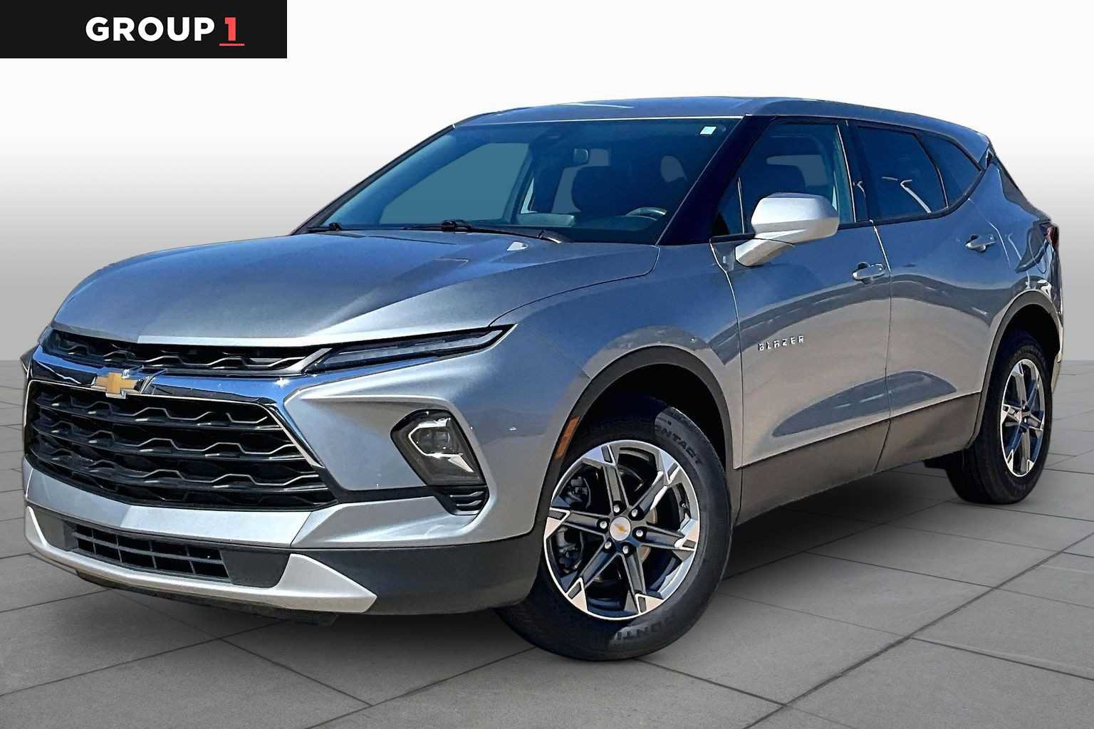 Used 2026 Chevrolet Blazer LT FWD image 1