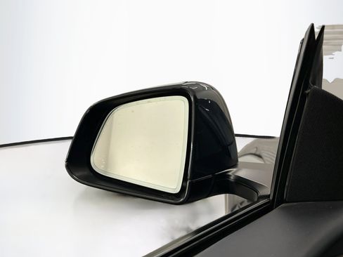 Used 2024 Tesla Model Y Long Range AWD/4WD image 16