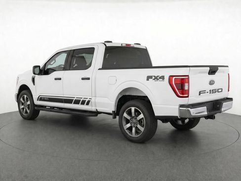 Used 2018 Ford F150 XL w/ Equipment Group 101A Mid AWD/4WD image 3