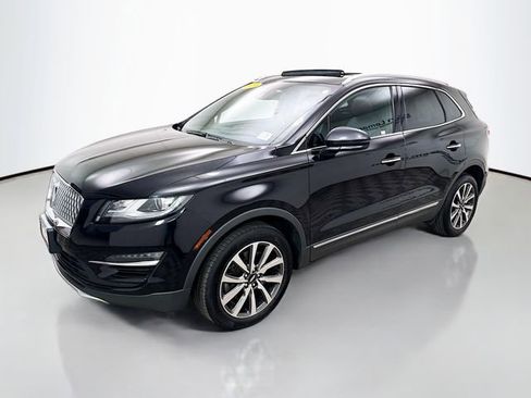 Used 2019 Lincoln MKC Reserve w/ MKC Climate Package AWD/4WD image 3