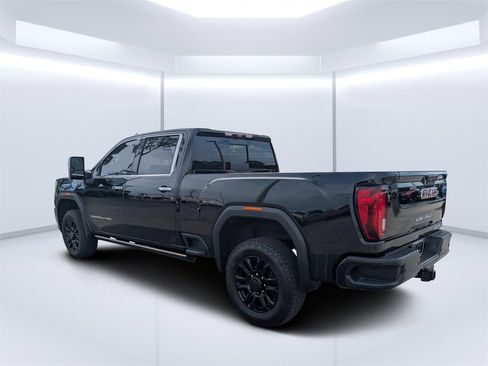 Used 2023 GMC Sierra 2500 Denali w/ Denali Black Diamond Edition image 5