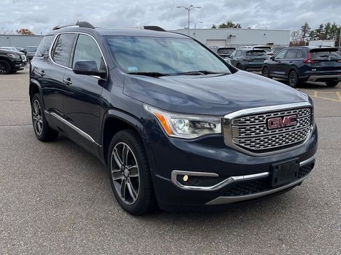 Used 2018 GMC Acadia Denali image 2