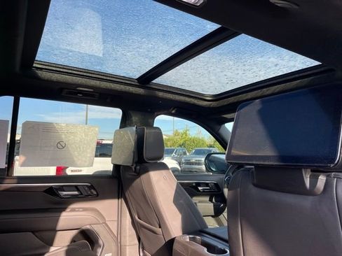 New 2025 Chevrolet Tahoe Premier image 12