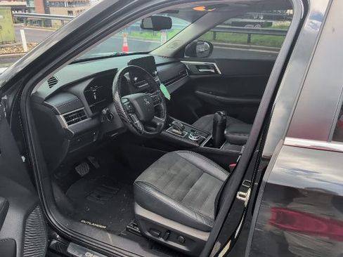 Used 2022 Mitsubishi Outlander SE FWD image 4