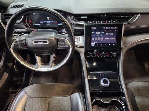 Used 2022 Jeep Grand Cherokee L Laredo RWD image 47