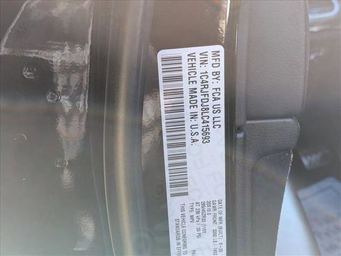 Used 2020 Jeep Grand Cherokee SRT w/ Trailer Tow Group IV image 26