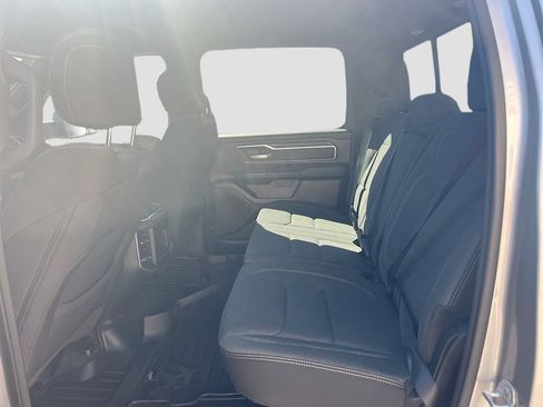 Used 2022 RAM 1500 Big Horn AWD/4WD image 23
