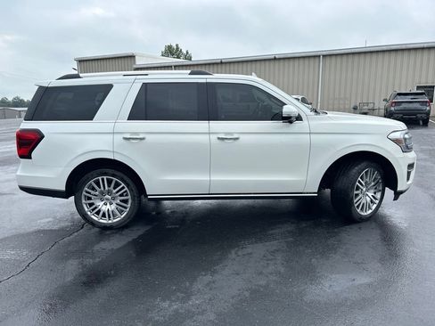 Used 2023 Ford Expedition Limited AWD/4WD image 8