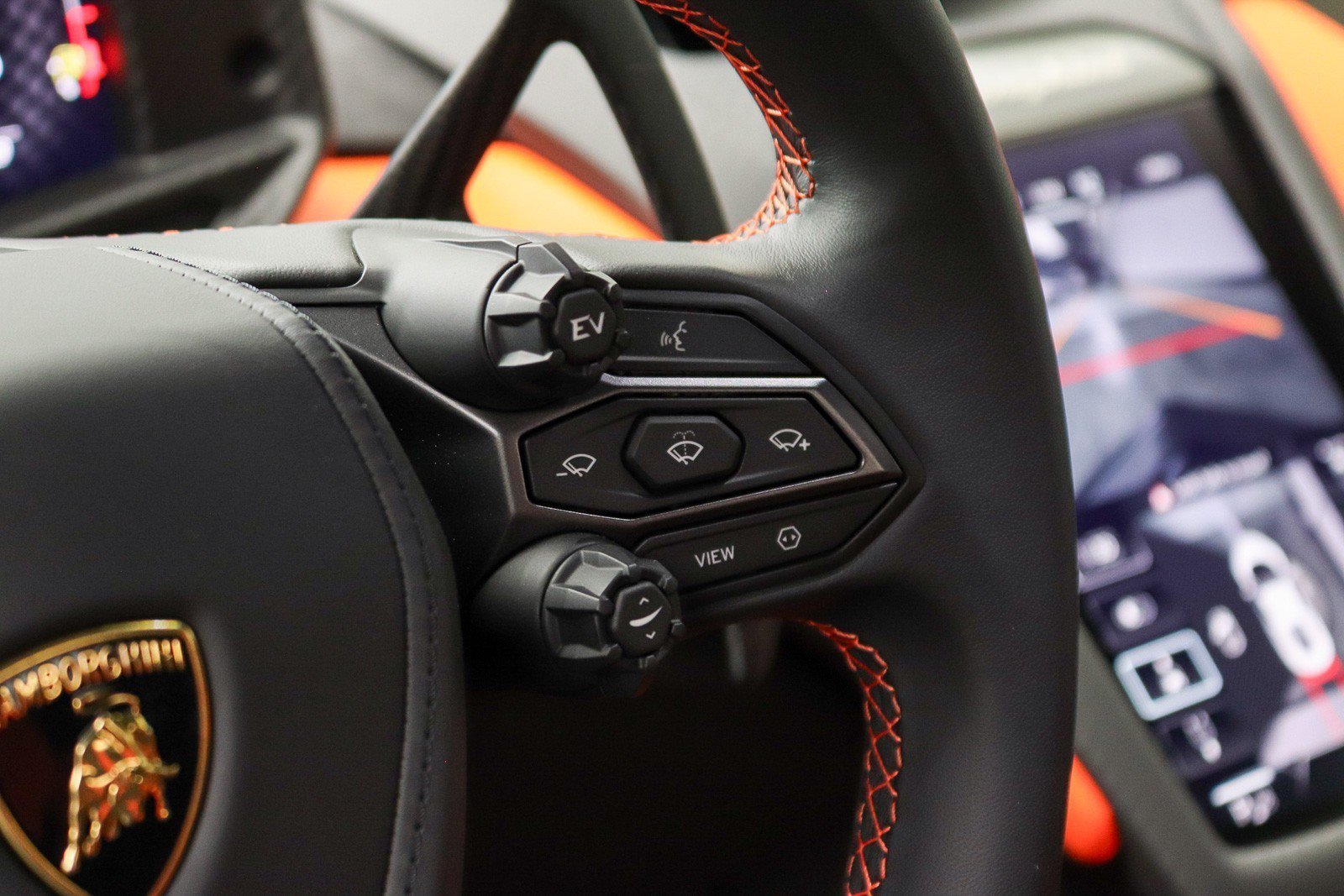 Used 2024 Lamborghini Revuelto AWD/4WD image 30