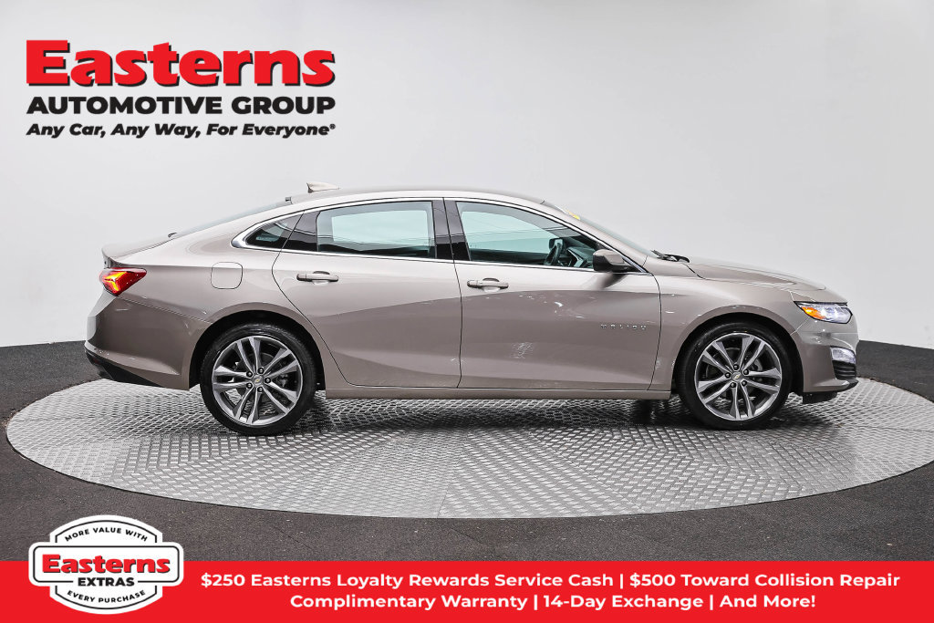 Used 2024 Chevrolet Malibu LT FWD image 5