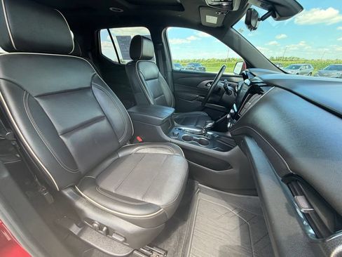 Used 2023 Chevrolet Traverse Premier w/ LPO, Floor Liner Package AWD/4WD image 33