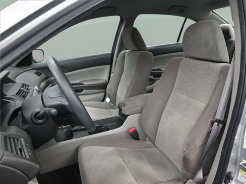 Used 2010 Honda Accord LX image 31