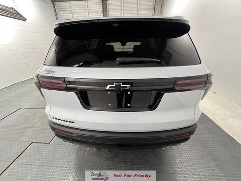New 2026 Chevrolet Traverse LT w/ Midnight/Sport Edition FWD image 7