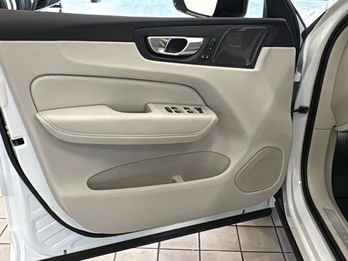 New 2026 Volvo XC60 B5 Ultra w/ Protection Package Premier image 21