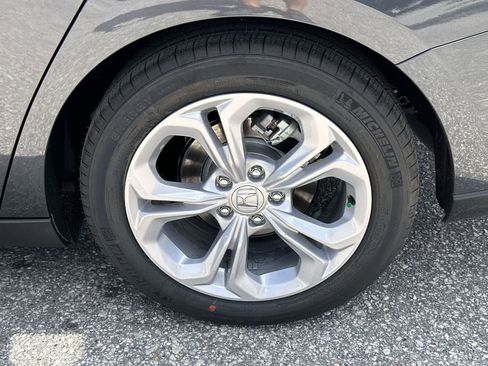 Used 2025 Honda Accord LX image 12