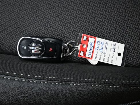 Used 2024 Buick Encore GX Preferred FWD image 26