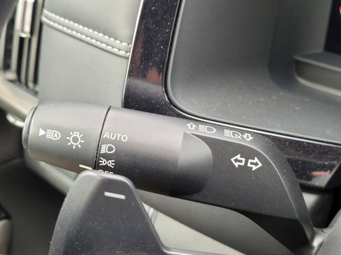 Used 2024 Nissan Pathfinder Platinum FWD image 31