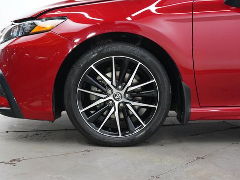 Used 2023 Toyota Camry XLE FWD image 28