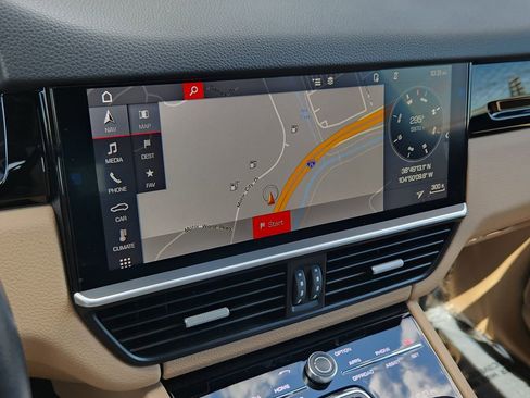Used 2019 Porsche Cayenne E-Hybrid AWD/4WD image 8