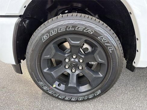 New 2026 RAM 1500 Big Horn AWD/4WD image 8