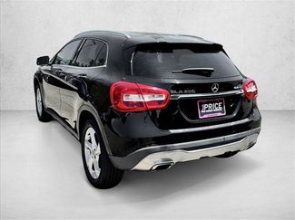 Used 2020 Mercedes-Benz GLA 250 4MATIC w/ Premium Package video 4
