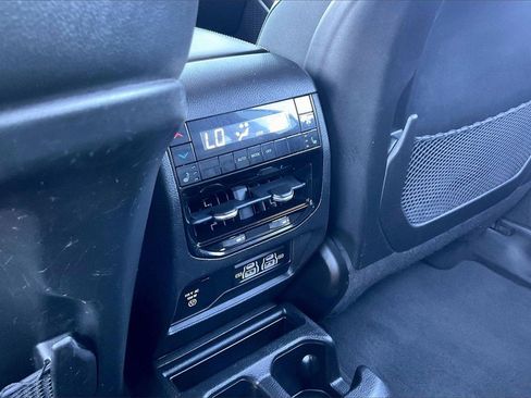 Used 2022 Jeep Grand Cherokee L Limited image 33