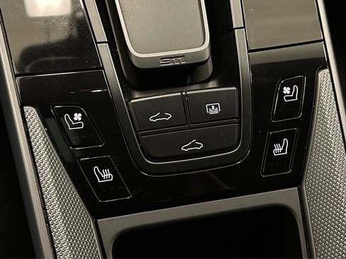 Used 2020 Porsche 911 Carrera image 26