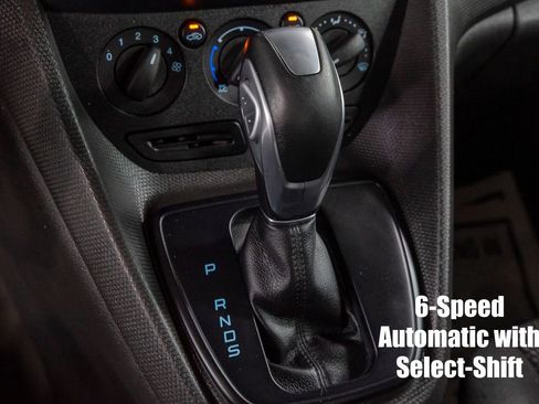 Used 2015 Ford Transit Connect XL image 22