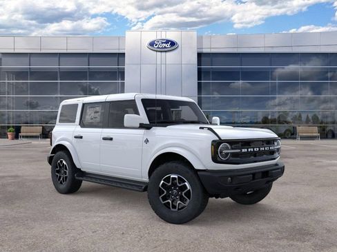 New 2026 Ford Bronco Outer Banks AWD/4WD image 7