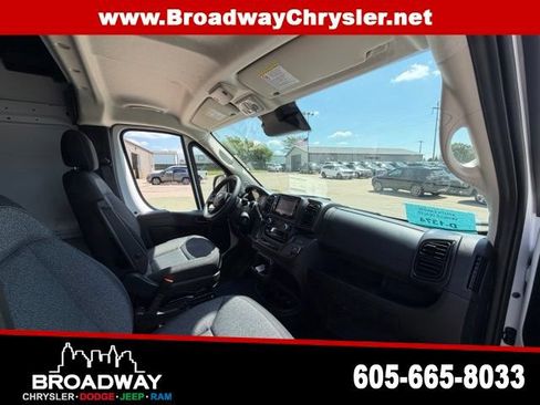 New 2026 RAM ProMaster 2500 w/ Convenience Group FWD image 11