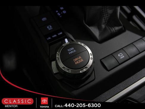 Used 2026 Toyota 4Runner Limited AWD/4WD image 17