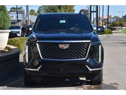 New 2026 Cadillac Escalade ESV Luxury w/ Touring Package image 9