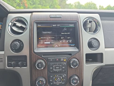 Used 2014 Ford F150 Lariat w/ Equipment Group 502A Luxury AWD/4WD image 31