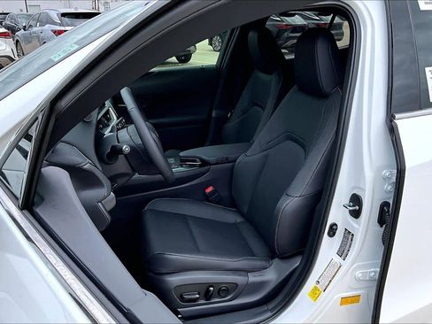 New 2026 Lexus UX 300h FWD image 9