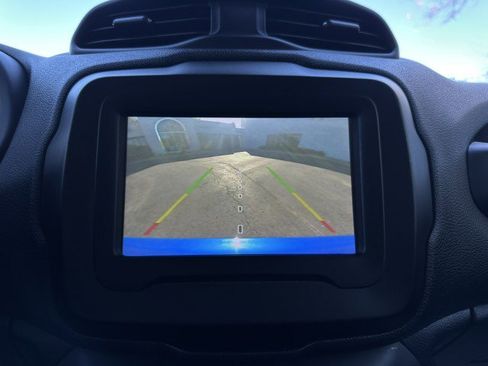 Used 2020 Jeep Renegade Sport image 27
