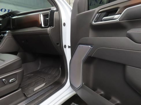 Used 2026 GMC Sierra 2500 Denali w/ Denali Reserve Package AWD/4WD image 31