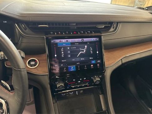 Used 2023 Jeep Grand Cherokee L Summit w/ Advanced Protech Group IV image 13