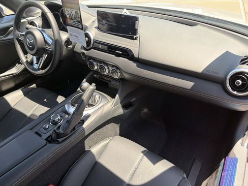 New 2026 MAZDA MX-5 Miata RF Grand Touring RWD image 22