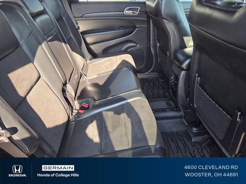 Used 2020 Jeep Grand Cherokee Laredo w/ Quick Order Package 2BN North AWD/4WD image 23