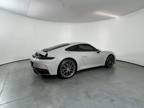 Certified 2025 Porsche 911 Carrera RWD image 7