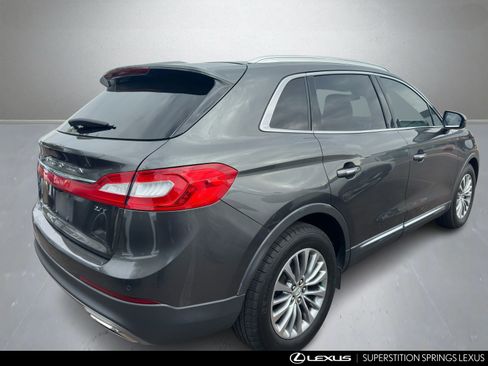 Used 2017 Lincoln MKX Select w/ Select Plus Package image 2