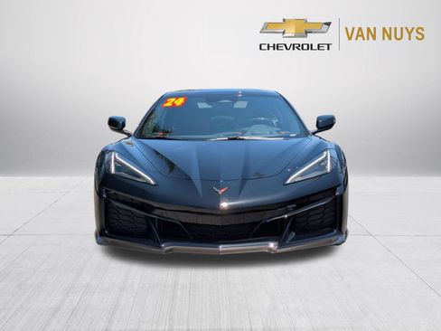 Used 2024 Chevrolet Corvette E-Ray AWD/4WD image 2