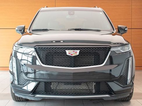 Used 2023 Cadillac XT6 Sport w/ LPO, Floor Liner Package AWD/4WD image 2