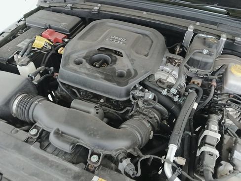 Used 2023 Jeep Wrangler Unlimited Sport w/ Sun And Sound Package AWD/4WD image 31