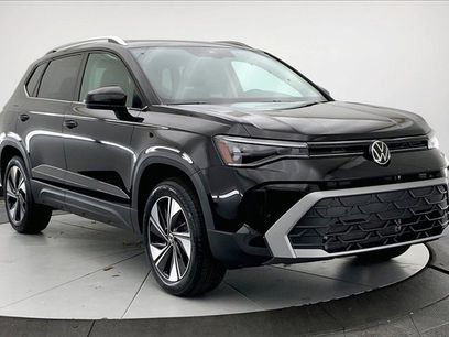 New 2025 Volkswagen Taos SE