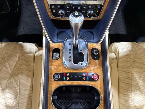 Used 2015 Bentley Flying Spur W12 image 79