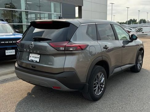 Used 2023 Nissan Rogue S AWD/4WD image 37