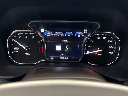 Used 2021 GMC Yukon Denali AWD/4WD image 16